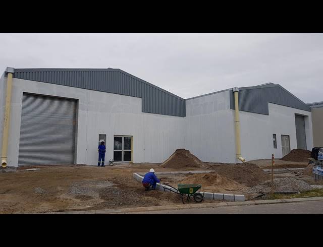 462M² FACTORY TO LET IN BRACKENFELL CENTRAL